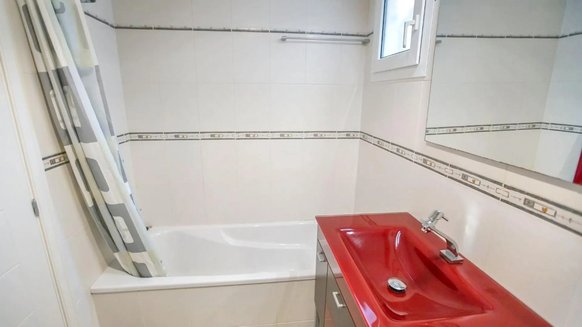 Seaside Terrace Apartments: Beachfront Living with Pool and Views Roquetas de Mar 0*,  Spain