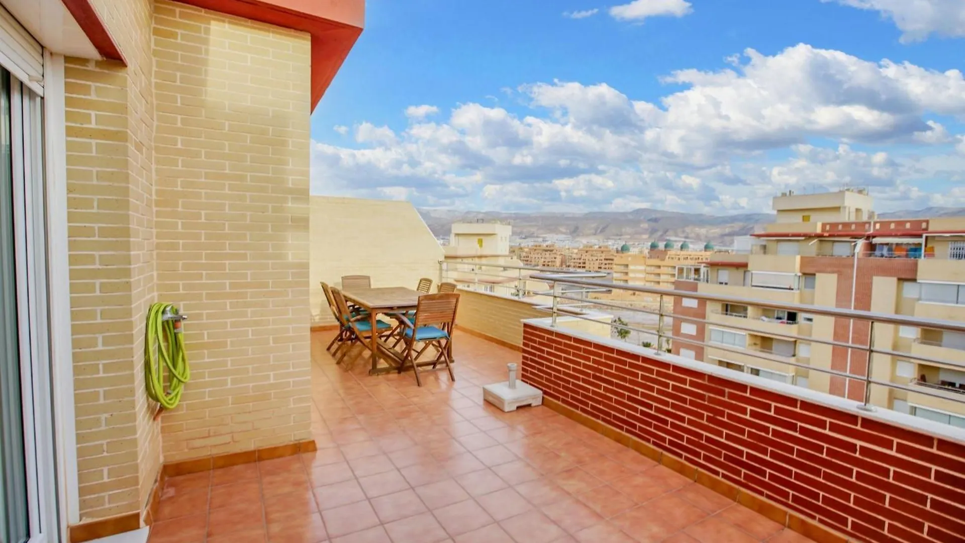 Seaside Terrace Apartments: Beachfront Living with Pool and Views Roquetas de Mar 0*,